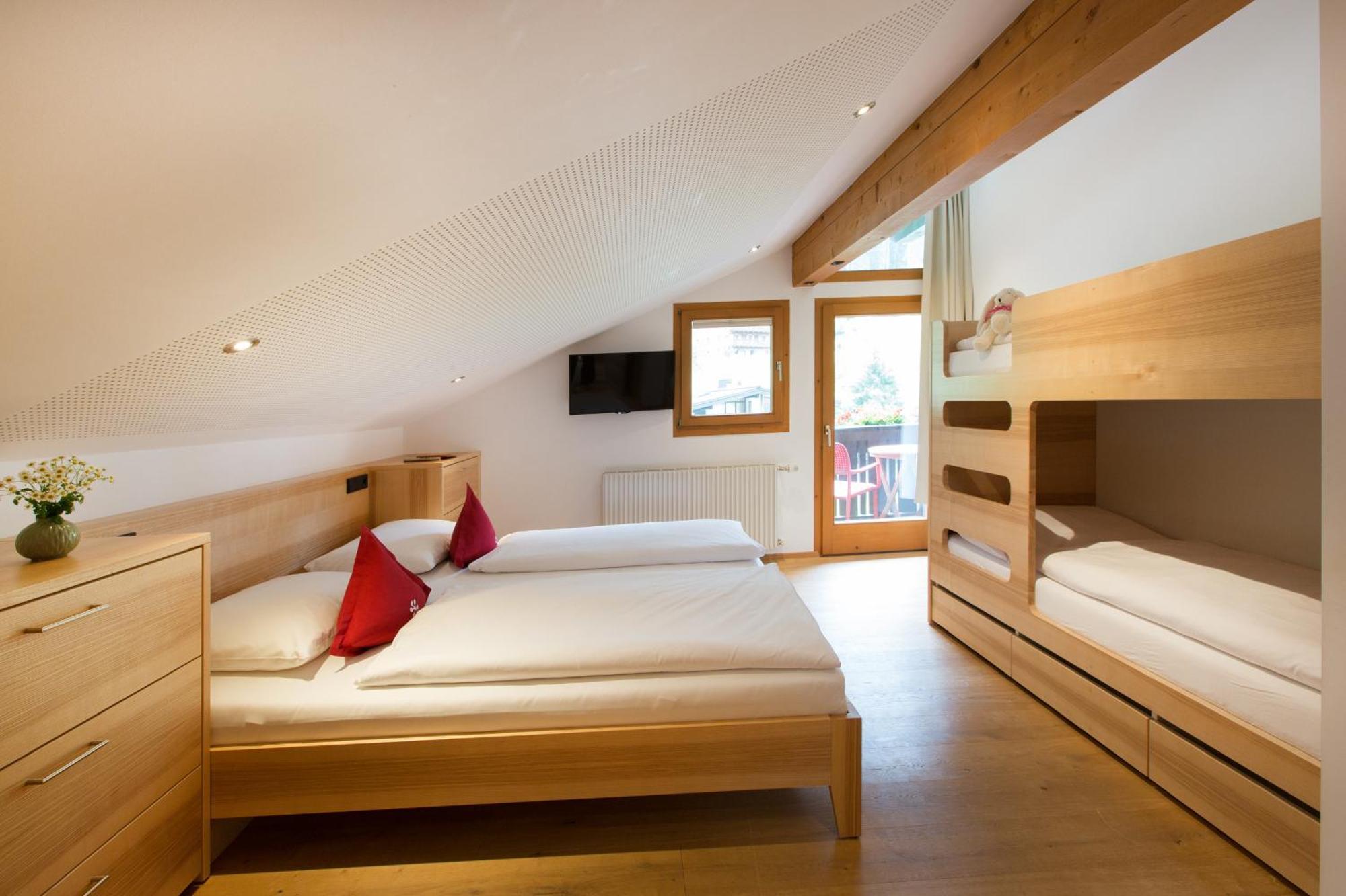 Familienhotel Mateera Gargellen / Montafon Экстерьер фото
